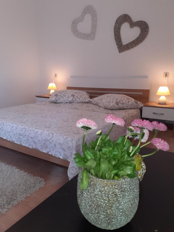 Apartments Balen Barbat na Rabu Екстер'єр фото