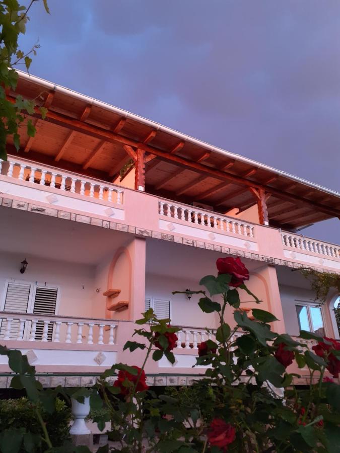 Apartments Balen Barbat na Rabu Екстер'єр фото