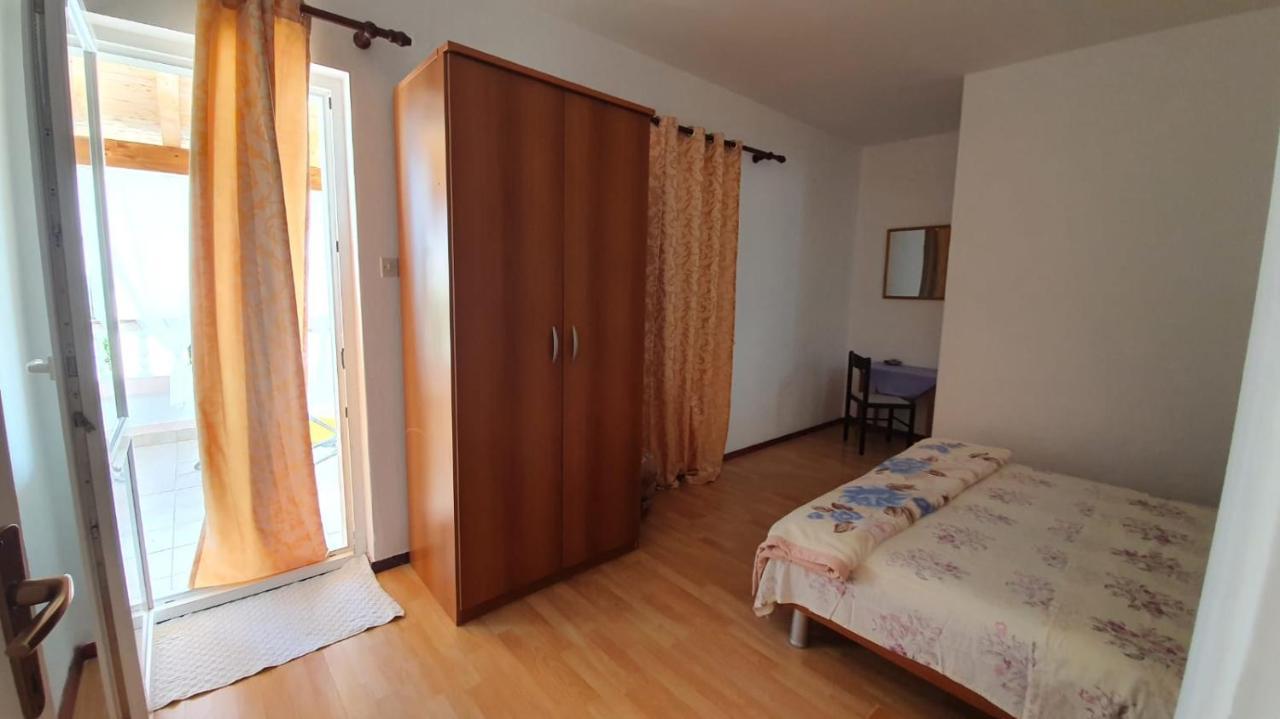 Apartments Balen Barbat na Rabu Екстер'єр фото