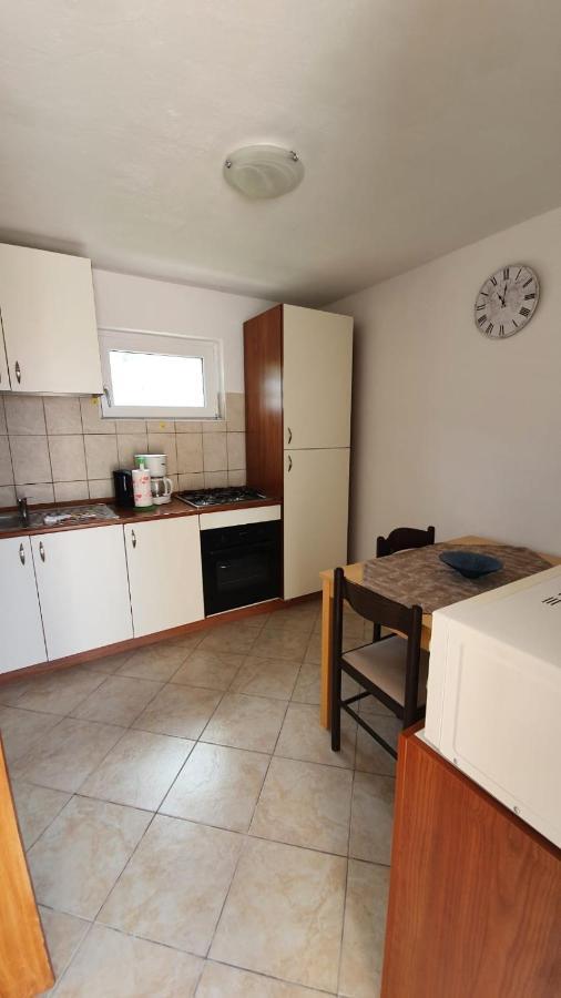 Apartments Balen Barbat na Rabu Екстер'єр фото