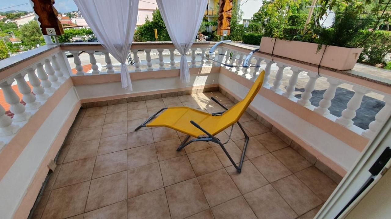 Apartments Balen Barbat na Rabu Екстер'єр фото
